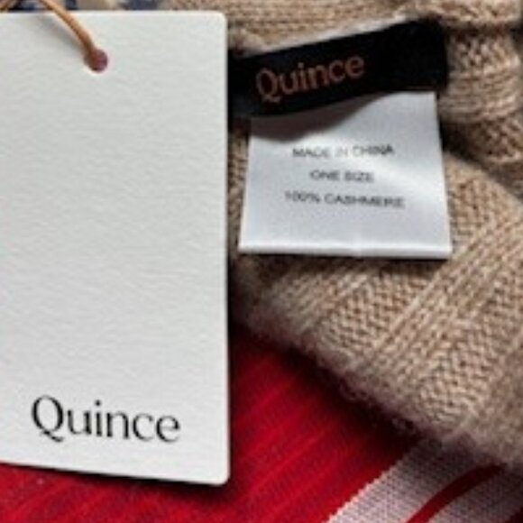 Quince Pure Cashmere Beanie, Beige with faux fur pom pom, one Size - Picture 6 of 6